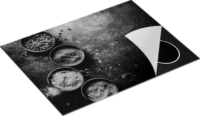 Chefcare Inductie Beschermer Kruiden Bakjes op een Groene Marmeren Tafel - Zwart Wit - 70x50 cm - Afdekplaat Inductie - Kookplaat Beschermer - Inductie Mat