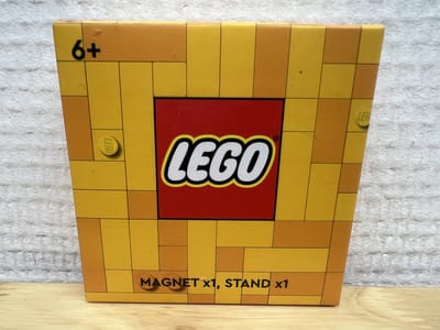 LEGO 5008909 - Kasteel Magneet / Castle Magnet (Royal Knights Shield)
