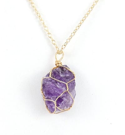 elegante ketting met amethist steen - necklace with purple amethist stone - paars - energie en beschemen - cadeau