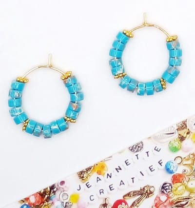 Jeannette-Creatief® - Natuursteen - Heishi Turquoise - Oorringen - Oorhangers - Oorbellen - Turquoise Oorringen - Natuursteen Kralen - RVS - Goudkleurig