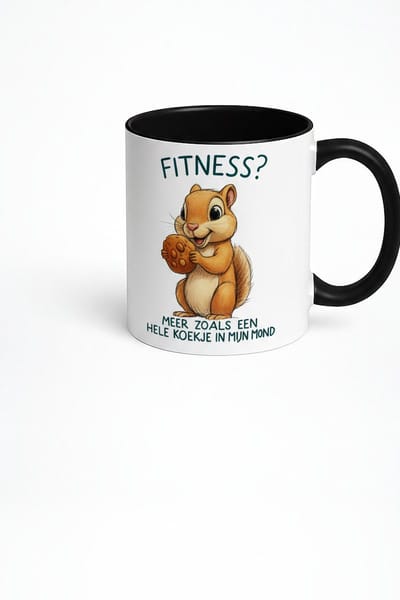 Fitness? Grappige Eekhoorn Mok 330ml – Witte Keramische Koffiemok met Zwarte Oor – Nederlandse Humor Quote Koekjesliefhebber Cadeau