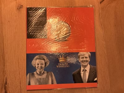 Dutch coin souvenir album 30-04-2013 / Troonwisseling Beatrix versus Willem-Alexander