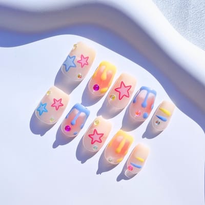 GimmeClawz Press On Nails - Fake nails - Handgemaakte Press-On Nagels - 24 Plakstickers, Kleurrijk Patroon Korte Ronde Nagels - Starburst Splash - Maat XS