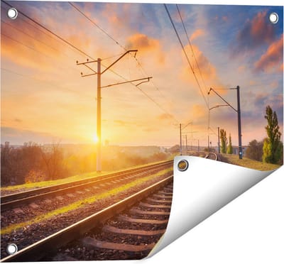 Gards Tuinposter Rails Spoorweg bij Zonsondergang - 50x40 cm - Tuindoek - Tuindecoratie - Wanddecoratie buiten - Tuinschilderij