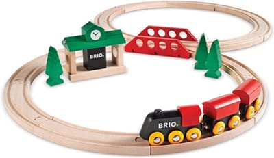 BRIO Set Classique Circuit en Huit [22 Pièces] 33028, Dès 2 ans [Jouet, Jouet en Bois, Set de Rails en Bois, Cadeau] (Anniversaire/Noël)]