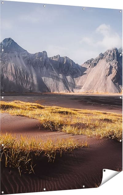 Gards Tuinposter Zwart Zand in de Bergen van IJsland - 120x160 cm - Tuindoek - Tuindecoratie - Wanddecoratie buiten - Tuinschilderij