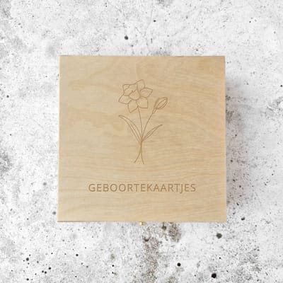 Geboortkaartjes box geboortebloem | Maart | Narcis | Geboortekaarten bewaren | Kraamcadeau | Fien & Feau