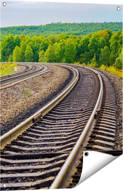 Gards Tuinposter Rails Spoorwegen in een Bocht - 60x80 cm - Tuindoek - Tuindecoratie - Wanddecoratie buiten - Tuinschilderij