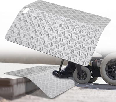 Rolstoelhelling - Drempelbrug aluminium - Toegankelijkheid vergroten - Antislip prismatisch oppervlak - 60x70x10 cm - Zilver