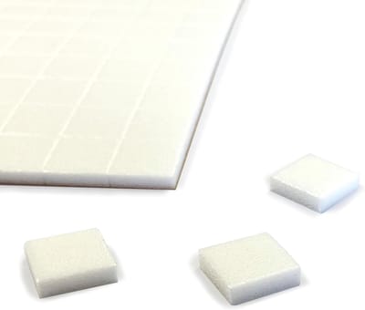 Schuimrubberen Pads - Wit - 12 x 12 mm - Eenzijdig Zelfklevend - 100 Stuks