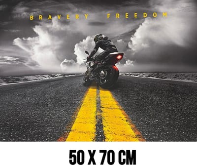 Allernieuwste.nl® Canvas Schilderij Motorrijder “Bravery Freedom” - 50 x 70 cm – Stoere Motor Muurdecoratie - Wanddecoratie