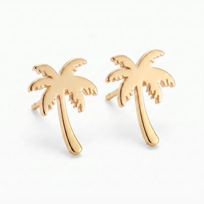 Lundholm Palm Oorknopjes Dames Goudkleurig – Premium Stainless Steel Gold PVD Plated – Palmboom Oorbellen – Tropische Oorstekers – Zomer Sieraden Dames – Waterproof & Hypoallergeen – Scandinavisch Design