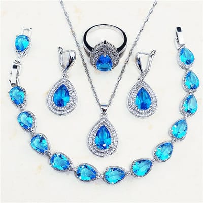 Een nieuwe set van vierdelige Europese en Amerikaanse sieraden, waaronder prachtige ringen, hangers, oorbellen, druppelvormige ornamenten en aquamarijn sets Size 8 ring gray