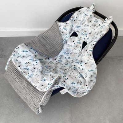 Deken - Koala Beertjes - Kangaroe - Inbakeren - Maylily - Opvouwbaar met een systeem van drukknopen - Zeer geschikt voor de gevoelige huid dankzij bamboestof - Voor baby's van 0-9 mnd.