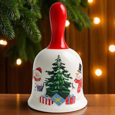 Dailygoods- Kerstbel Handgemaakt - Tafelbel met Kerstmotief - Geglazuurd Dolomiet - Feestelijk Design - 14 cm x 7,5 cm - Perfect voor Kerstdecoratie