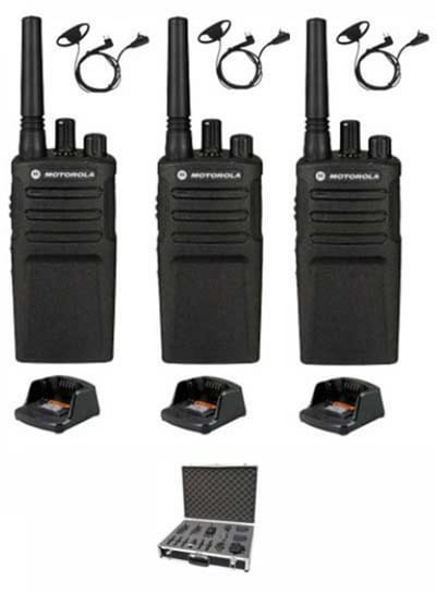 Set van 3 Motorola XT420 UHF IP55 PMR446 Portofoon met laders D-shape oortje en koffer