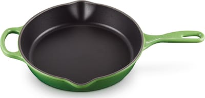 Le Creuset Skillet Signature - Bamboo - Ø 26 cm - Geëmailleerde Anti-aanbaklaag - Duurzaam, Vaatwasserbestendig en Perfect voor Gezond Bakken