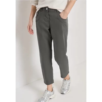 7/8 Mid Waist Slim Legs broek in casual fit