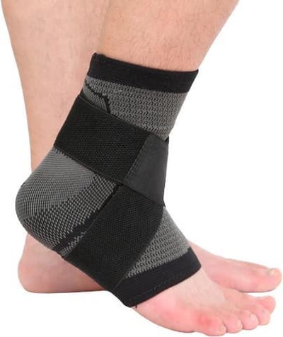 Scoby - Enkelbrace Elastisch - Enkelondersteuning Sportband - Ankle Support Brace - Geschikt voor Sport en Revalidatie - Large - Zwart/Grijs