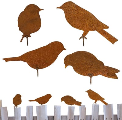 Dailygoods- Tuinstekers 4 stuks - Decoratieve Vogel - Metalen Tuindecoratie - Roestkleur - Vintage Tuindecoratie - Creatieve Houten Stomp
