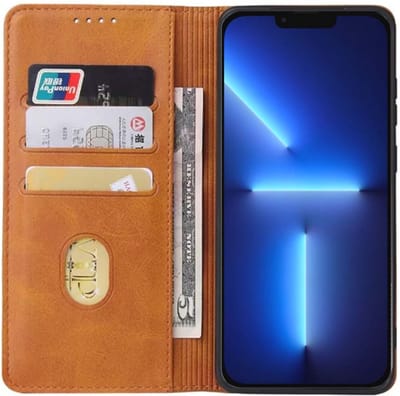 Smartphonica iPhone 13 Pro kunstleren hoesje met magnetische sluiting en pashouders book case - Bruin geschikt voor iPhone 13 Pro