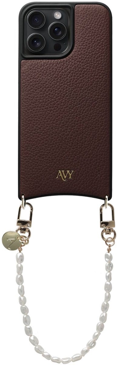 AVY Leren Hoesje Geschikt voor Apple iPhone 14 Pro Max | Compatibel met MagSafe | Leather Case met Telefoonkoord | Polsband | Chocolate | Perla Chic