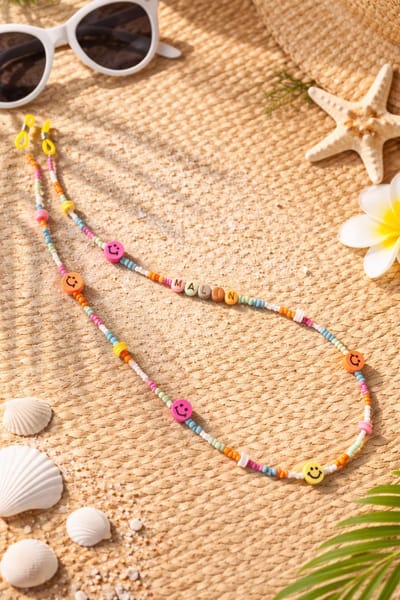 Haaksels&Kralen - Zonnebrilkoord kinderen Smiley met naam – Brillenkoord – Kleurrijk - Zonnebriltouwtje - Zonnebril koord - Sunnycord - Sunny cord - Brillen koord - Mode accessoires - Sieraden