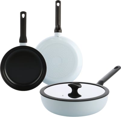 BK Enjoy Pannenset 3-delig - 24/28cm - 3.4L - PFAS-vrije antikleeflaag - Pannenset inductie - Keramische pan - Ovenbestendig tot 160°C - Hapjespan 28cm met deksel -Koudgrepen - Met glazen deksel - Blauw