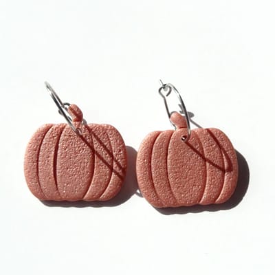 2 Love It Pumpkins warm roze - oorbellen - handgemaakt van polymeerklei met stainless steel hoops