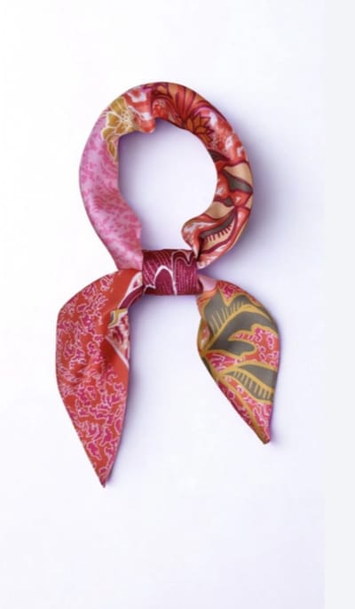 Sjaaltje met print - scarf - roze sjaal - bandana met print - haarband - sjaaltje meerkleurig - bandana - vierkant sjaaltje met print - bandana sjaaltje - sjaaltje voor dames hals - sjaaltje voor aan tas - sjaal - scarf - mini sjaal