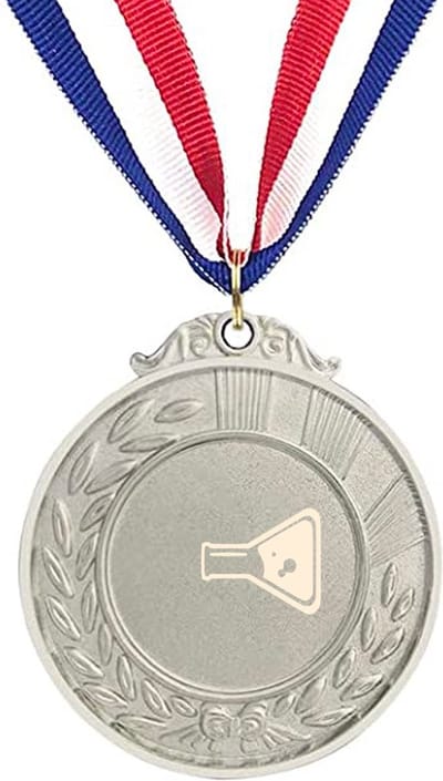 Akyol - scheikunde medaille zilverkleuring - Docent - beste scheikundige - gegraveerde sleutelhanger - chemisch - natuurkunde - set - physics - cadeau - gepersonaliseerd - accessoires - sleutelhanger met naam