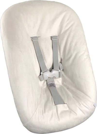 #58 newborn hoes, Ecru suéde look, Stokke Tripp Trapp. Ook geschikt voor Kidsmill Up.