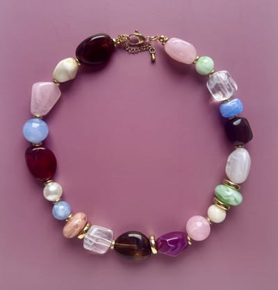 Handgemaakte Ketting - handmade necklace - handgemaakte ketting - colour stone necklace - gekleurde statement ketting met ronde kralen statement ketting - ketting met kralen - ketting - ketting gekleurde kralen - meerkleurige ketting -schakelketting