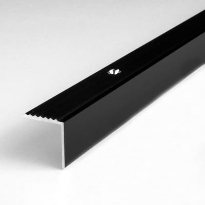 Trapneus Profiel - Trapprofiel Hoekprofiel - Trapranden Beschermen - Geboord Aluminium - 20mm Breed 2700mm Lang - Donker Brons