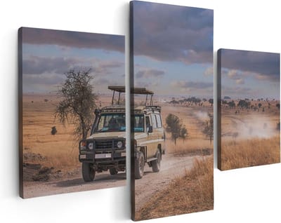 Artaza Canvas Schilderij Drieluik Safari Auto in de Savanne - 90x60 - Foto Op Canvas - Canvas Print