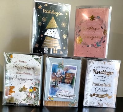 100 Kerstkaartjes met enveloppen - mini kerstkaarten - 5 x 20 stukjes - weggeefkaartjes -  fijne kerstdagen & gelukkig nieuwjaar - Fijne feestdagen - blanco binnenkant - 6,5x9,5 cm
