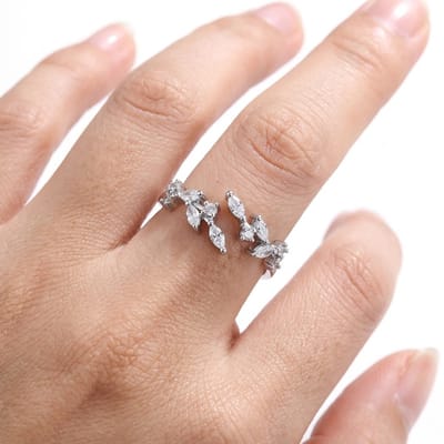 Zilverkleurige ring dames aanschuifring open ring blad design transparante zirkonia steentjes minimalistische ring verstelbare smalle ring sieraden