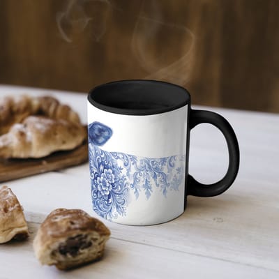 Magische Mok - Foto op Warmte Mokken - Koffiemok - Illustratie - Koe - Blauw - Magic Mok - Beker - 350 ML - Theemok