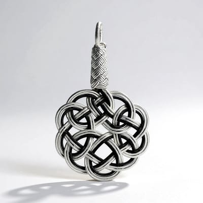 Cavill - Zilveren hanger 925 Sterling Zilver - Elegante Keltische knoop - Symbolisch voor verbondenheid en tijdloze stijl - 40,5x24 mm