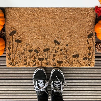Mushrooms | 60x40 cm | Nieuwe huis cadeau | Ingangsmat | Deurmat met stijl | Verhuizing cadeau | Praktisch & trendy | Perfect voor binnenkomst | Cadeau voor nieuwe woning