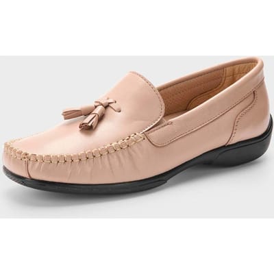 Schoenen met sierkwastje - beige - Gr. 36 van Goldner Fashion