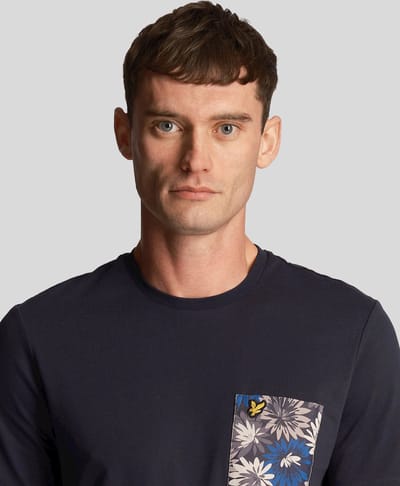 Lyle & Scott Floral Print T-shirt Met Korte Mouwen Blauw L Man