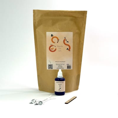 MGM Trading® - Hands On Art - Basis kaarsen maak pakket - Hobby - 1,25kg kaarsvet - 1 blauwe candle dye 50ml - Set