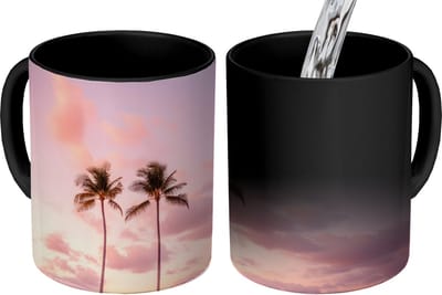 Magische Mok - Foto op Warmte Mokken - Koffiemok - Palmbomen - Paars - Wolken - Lucht - Magic Mok - Beker - 350 ML - Theemok