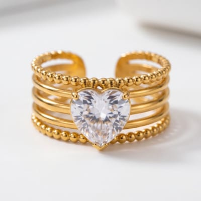 Lundholm Madelyn Ring Dames Goudkleurig – Premium Stainless Steel Jewellery 2.5 Micron PVD Gold Plated – Statement Ring met Zirkonia Hart Verstelbare ringen dames met steen – my Scandinavisch Design