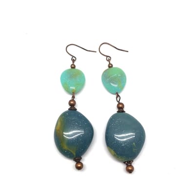Behave Oorbellen - oorhangers - blauw - groen - marmer design - kraal - kunststof - 8cm