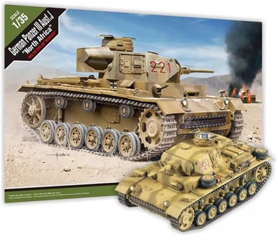 Academy Modelbouwpakket Militaire voertuigen - 13531 German Panzerkampfwagen III Ausf. J (Tp) WWII - Noord Afrika - Duitse Tank Plastic - 1:35 - Modelbouw