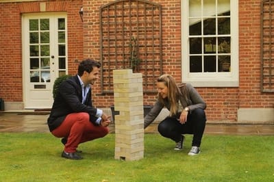 Stapeltoren spel - Tactisch spel - 28 Kg - tot 150 cm hoog - ECO Hardhout Topkwaliteit - Made in India - Designed in England - In Stevige Draagtas