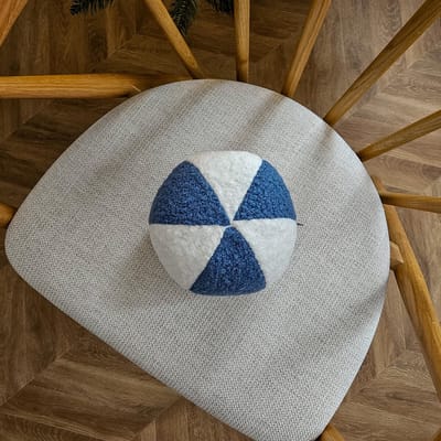 Decordruk SOFT LOOP - Sierkussen - Wit/Blauw - Kleine Kogelkussen