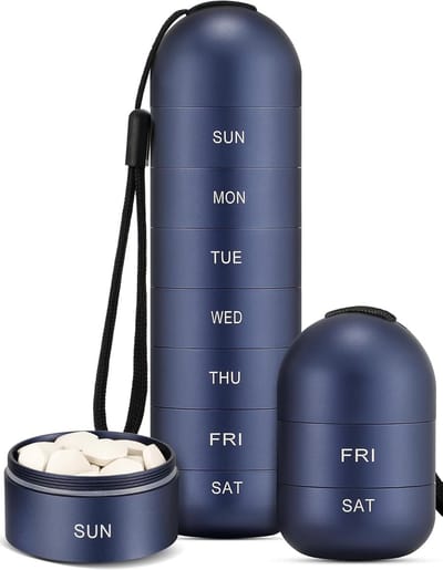 Pillendoosjes – Medicijndoosje voor 7 dagen – [Set van 2] – Metalen reis-pillendoos – Draagbaar – Waterdicht – Groot model (aluminiumlegering) – BPA-vrij – Geschikt voor medicijnen, supplementen en vitaminen – Donkerblauw